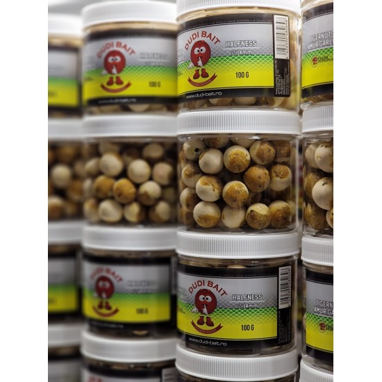 Hookbait Dudi Bait – Tigernuts-Grass Carp “Halfness” Garlic 100gr + чесън