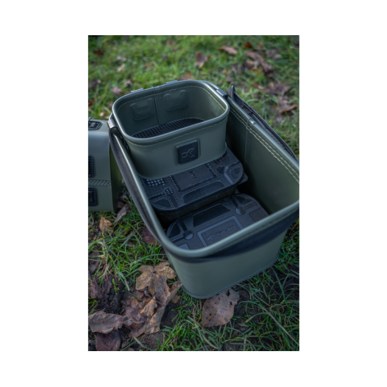 Чанта за аксесоари и стръв KORUM EVA Bait Station